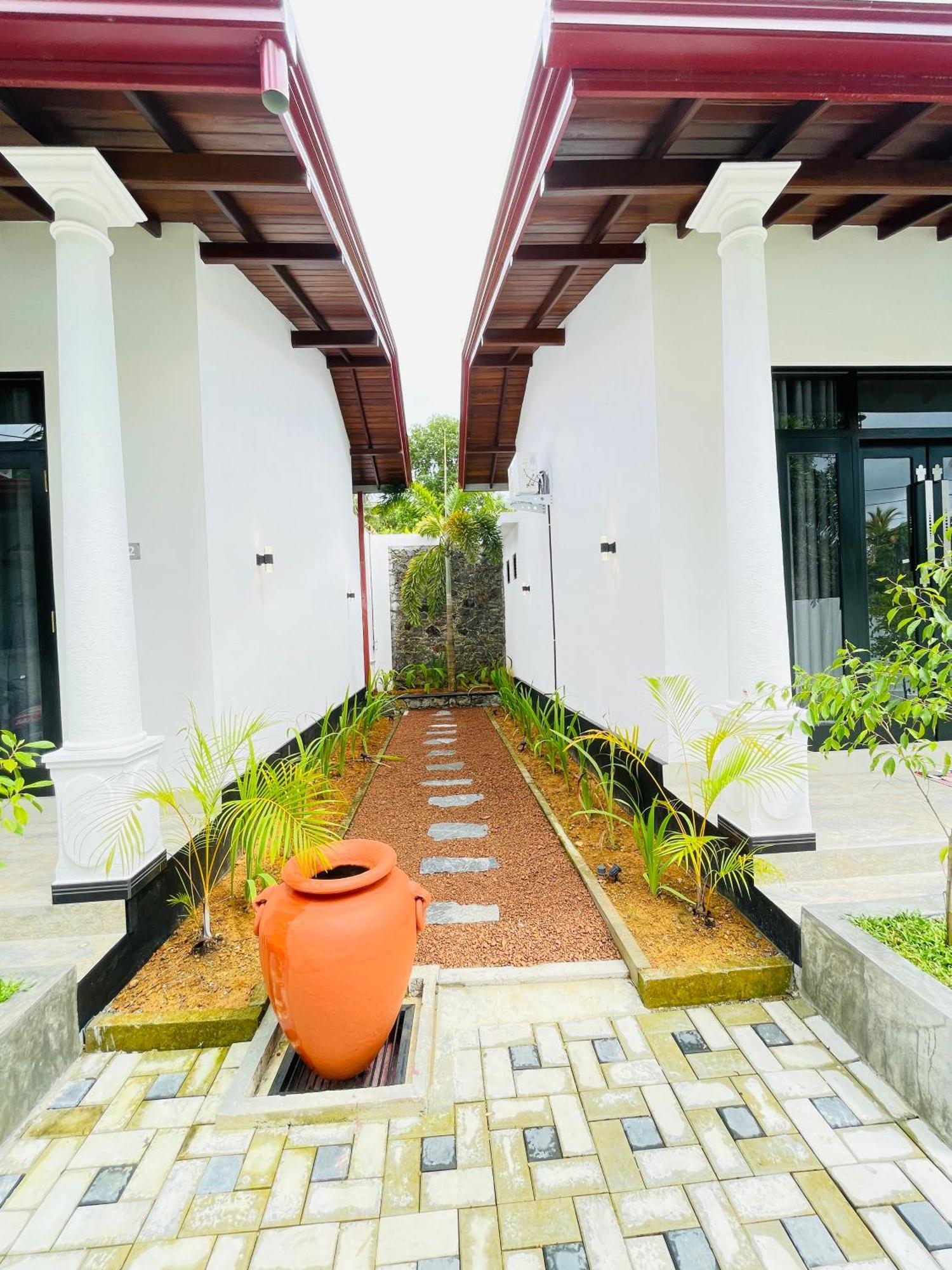 Thara Inn Villa Dickwella Zewnętrze zdjęcie